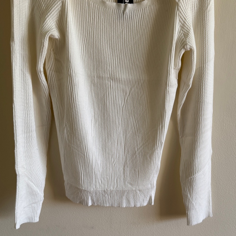 White Ribbed Long Sleeve Sweater with Open Back Detail - Picture 4 of 5